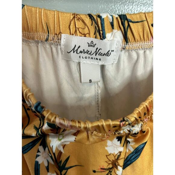 Marie Nicole Clothing Yellow Floral Flared Pants Women's Size Small - Picture 2 of 4